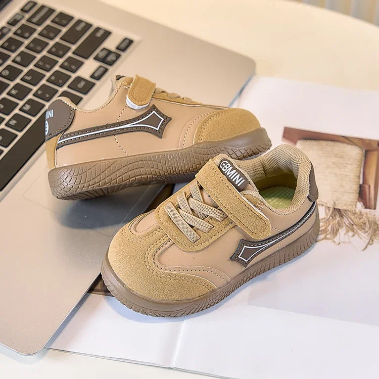 Kids Sports Shoes Casual Soft Sole 2025 New Fashion Children Running Shoes Comfortable Boys Girls Tennis Shoes Non-slip Flexible