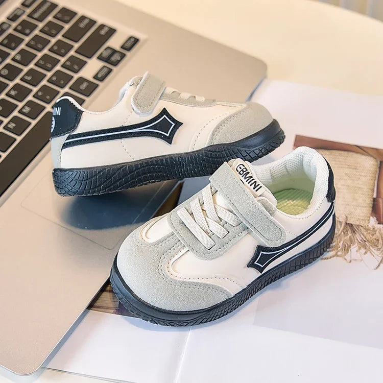 Kids Sports Shoes Casual Soft Sole 2025 New Fashion Children Running Shoes Comfortable Boys Girls Tennis Shoes Non-slip Flexible