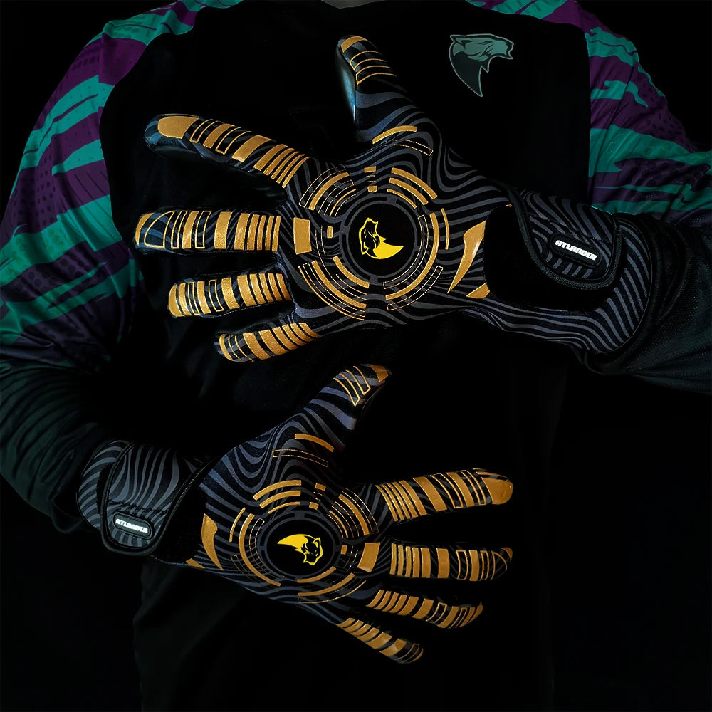 Adults Children Football Goalkeeper Gloves Latex Wear-resistant Sports Gloves Professional Match Anti-slip Soccer Goalie Gloves